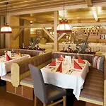 Ξενοδοχείο Berghof 4*