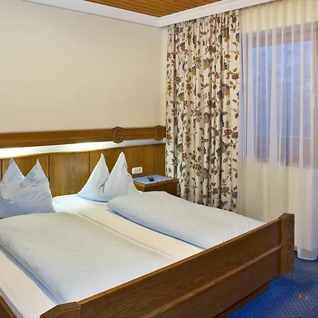 Hotel Berghof Innerkrems